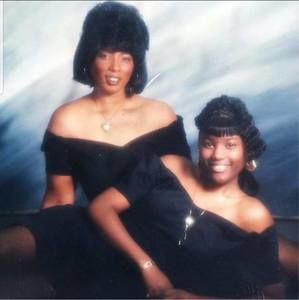 Meet your Posher, Nikki